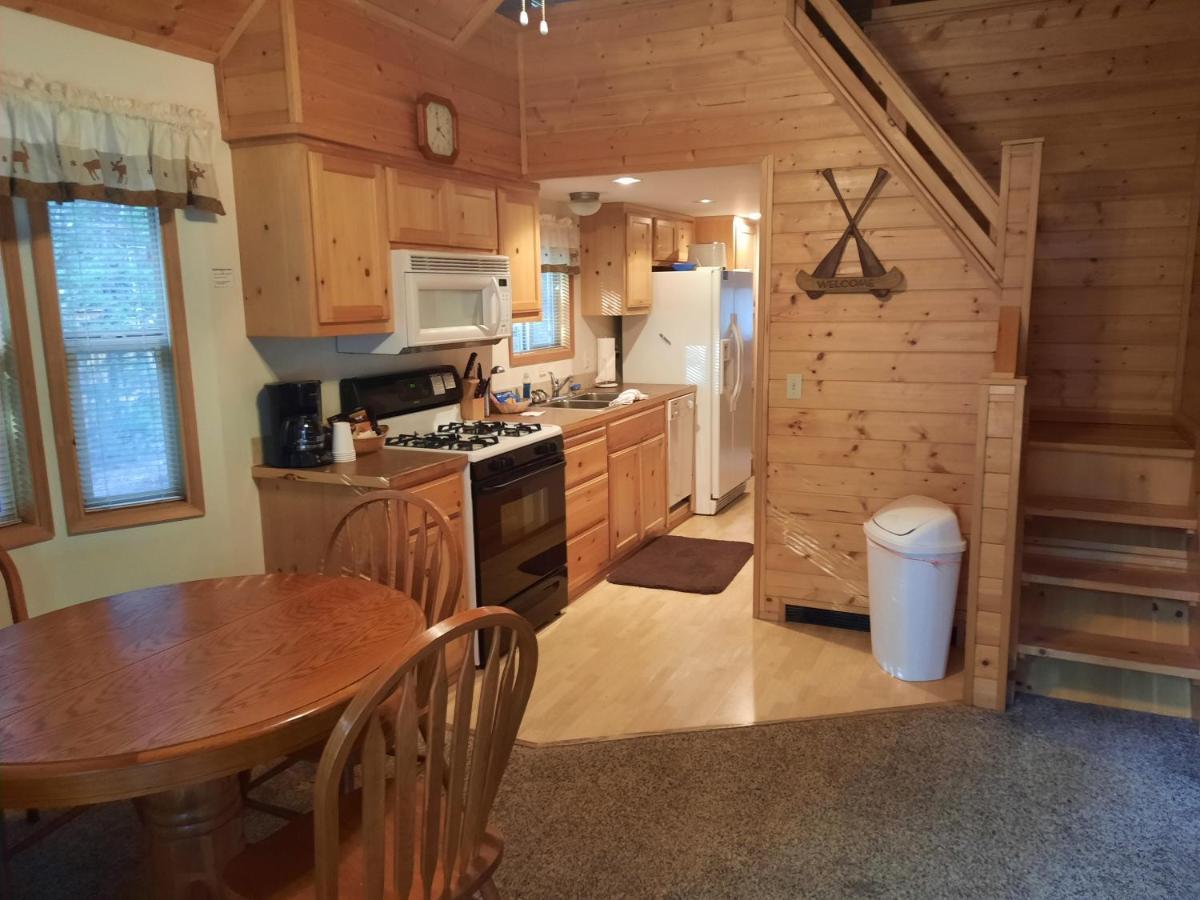 Willamette Pass Inn & Chalets Odell Lake ภายนอก รูปภาพ