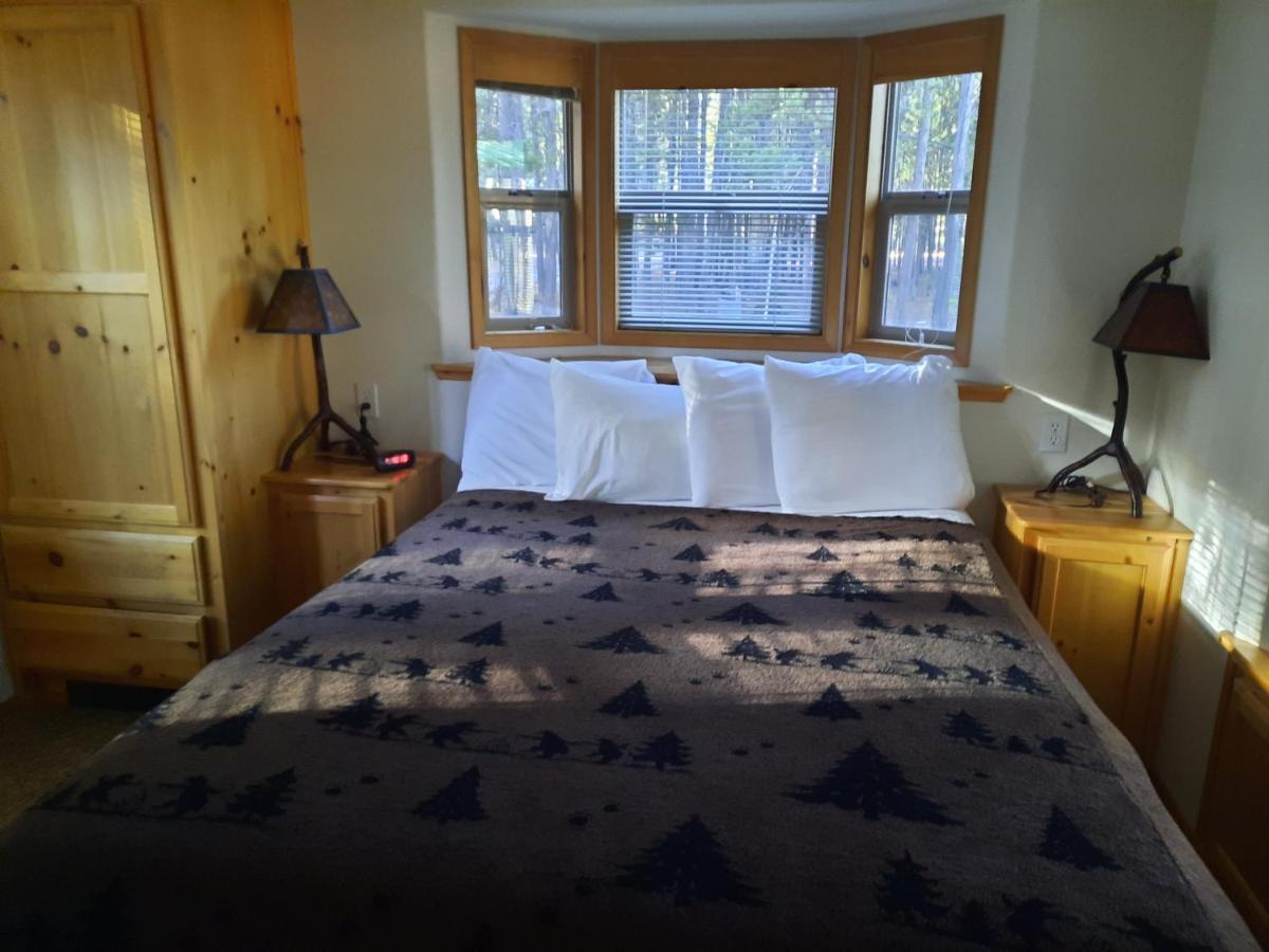 Willamette Pass Inn & Chalets Odell Lake ภายนอก รูปภาพ