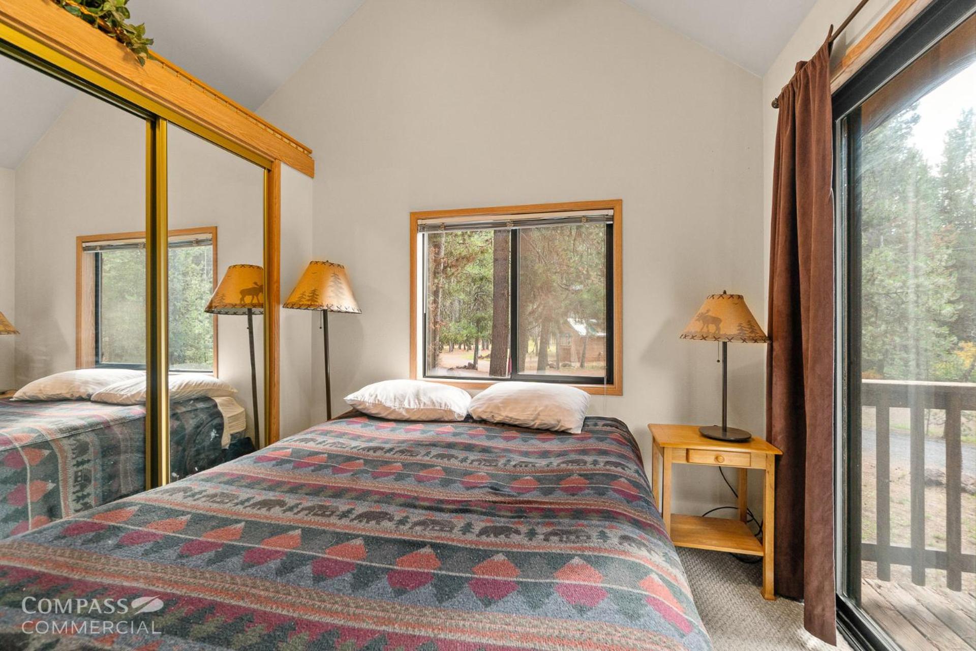 Willamette Pass Inn & Chalets Odell Lake ภายนอก รูปภาพ